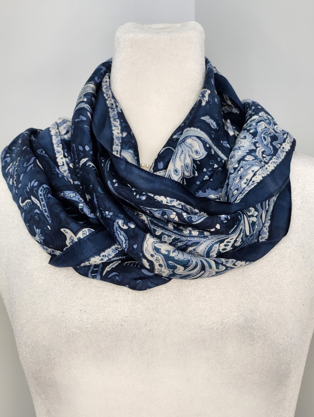 Lauren Ralph Lauren Navy and White Paisley Maxi Scarf